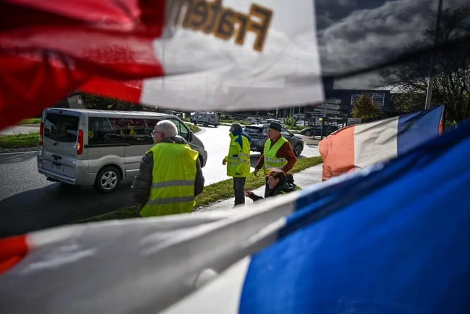 Les « gilets jaunes » appellent à une nouvelle mobilisation samedi 31 octobre pour « la défense des libertés publiques » et contre « la dérive autoritaire »