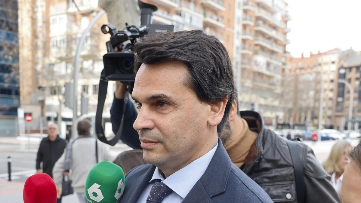La Audiencia Provincial corrige al juez y autoriza a la UCO a obtener todos los datos financieros de la pareja de Ayuso