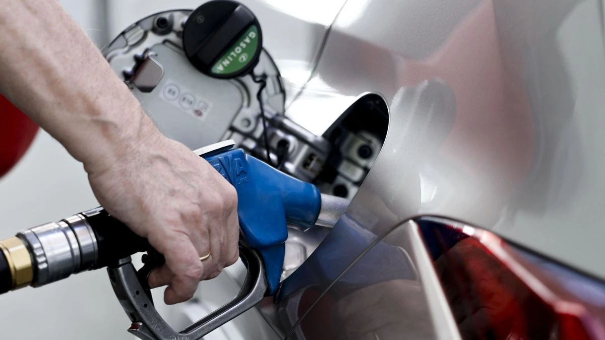 El INE confirma que el IPC cerró en el 4,9% en septiembre y mantiene la rebaja de 20 céntimos en gasolina y diésel en noviembre