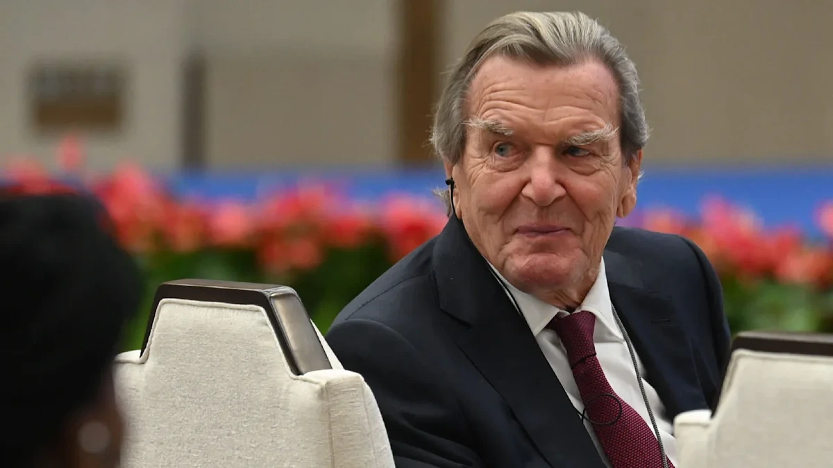 SPD: Gerhard Schröder plötzlich in China aufgetaucht – wen er dort traf