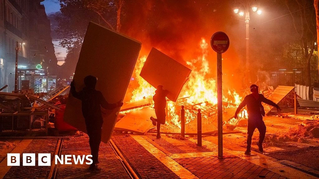 Marseille braces for more unrest after protests give way to 'apocalyptic' disorder