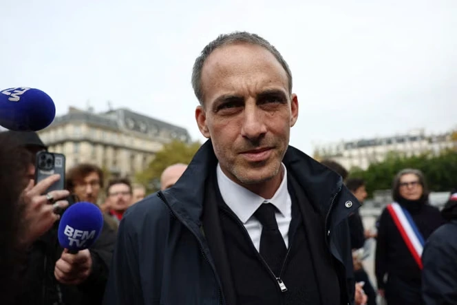 Mobilisation du 17 octobre : Raphaël Glucksmann, absent du terrain, tente de rattraper le mouvement