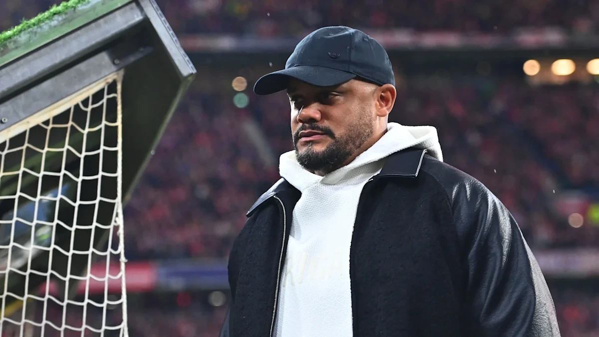 Bayerns Trainer Vincent Kompany mit Notarzt in Klinik gebracht