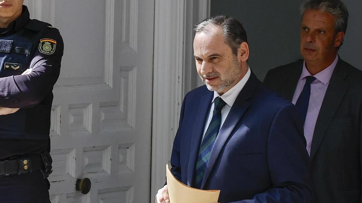 Ábalos pide al Supremo que resuelva cuanto antes su incidente de nulidad para poder ir al Constitucional en amparo