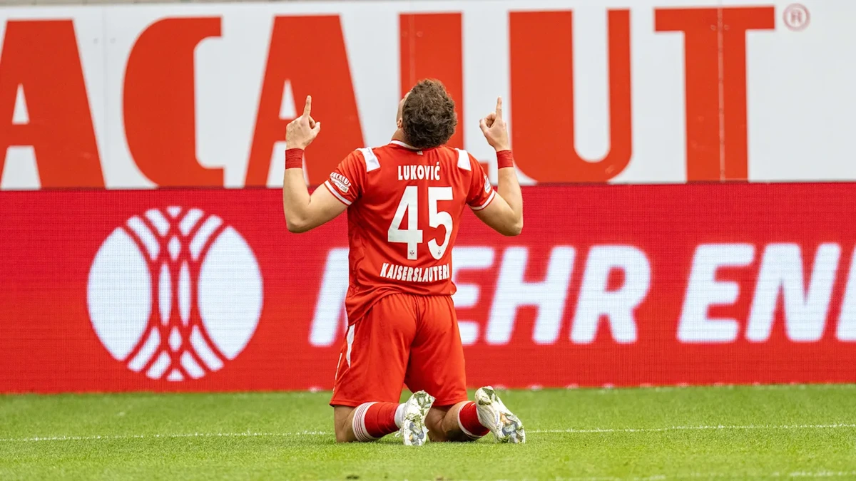 2. Bundesliga: Kaiserslautern emotional, Wolfsburg erleichtert